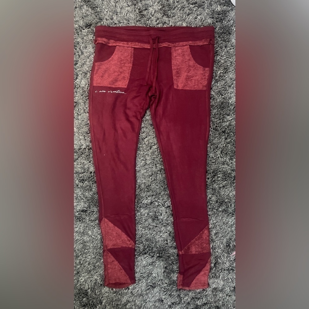 Yoga pants with pockets / maroon / size XL New With Tags